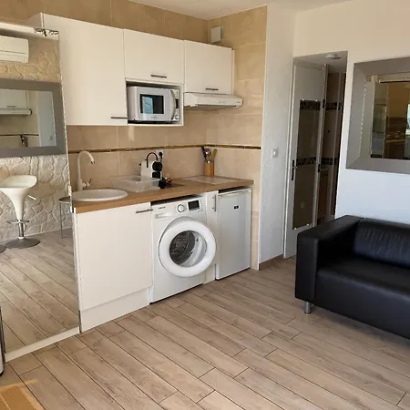 2 Pieces, Port Nature 4 Coursives, Vue Mer, Face Au Waiki * Agde