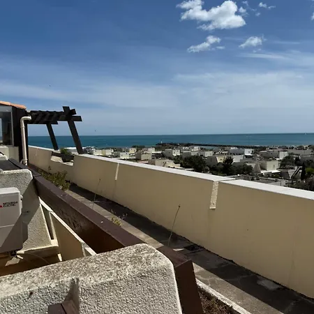 2 Pieces, Port Nature 4 Coursives, Vue Mer, Face Au Waiki